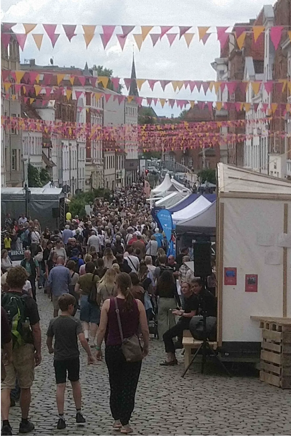 Gut besuchtes Seefahrerviertel beim HanseKulturFestival 2026